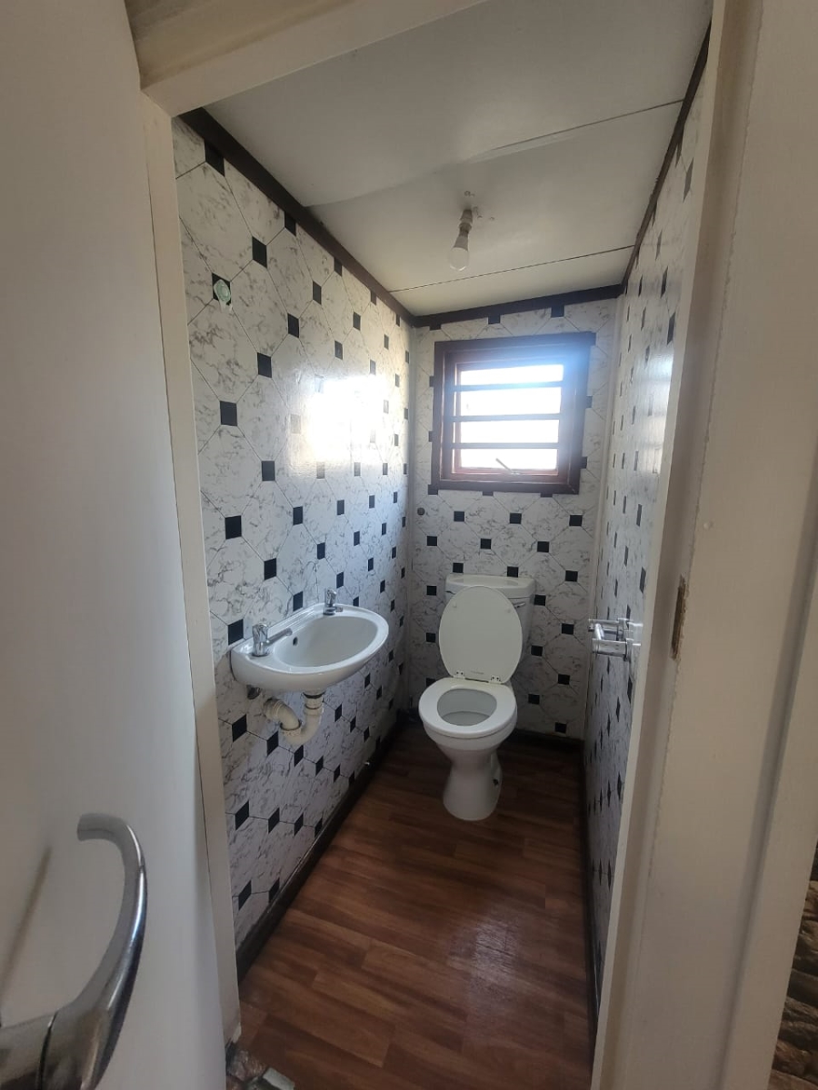 To Let 2 Bedroom Property for Rent in Ruyterwacht Western Cape